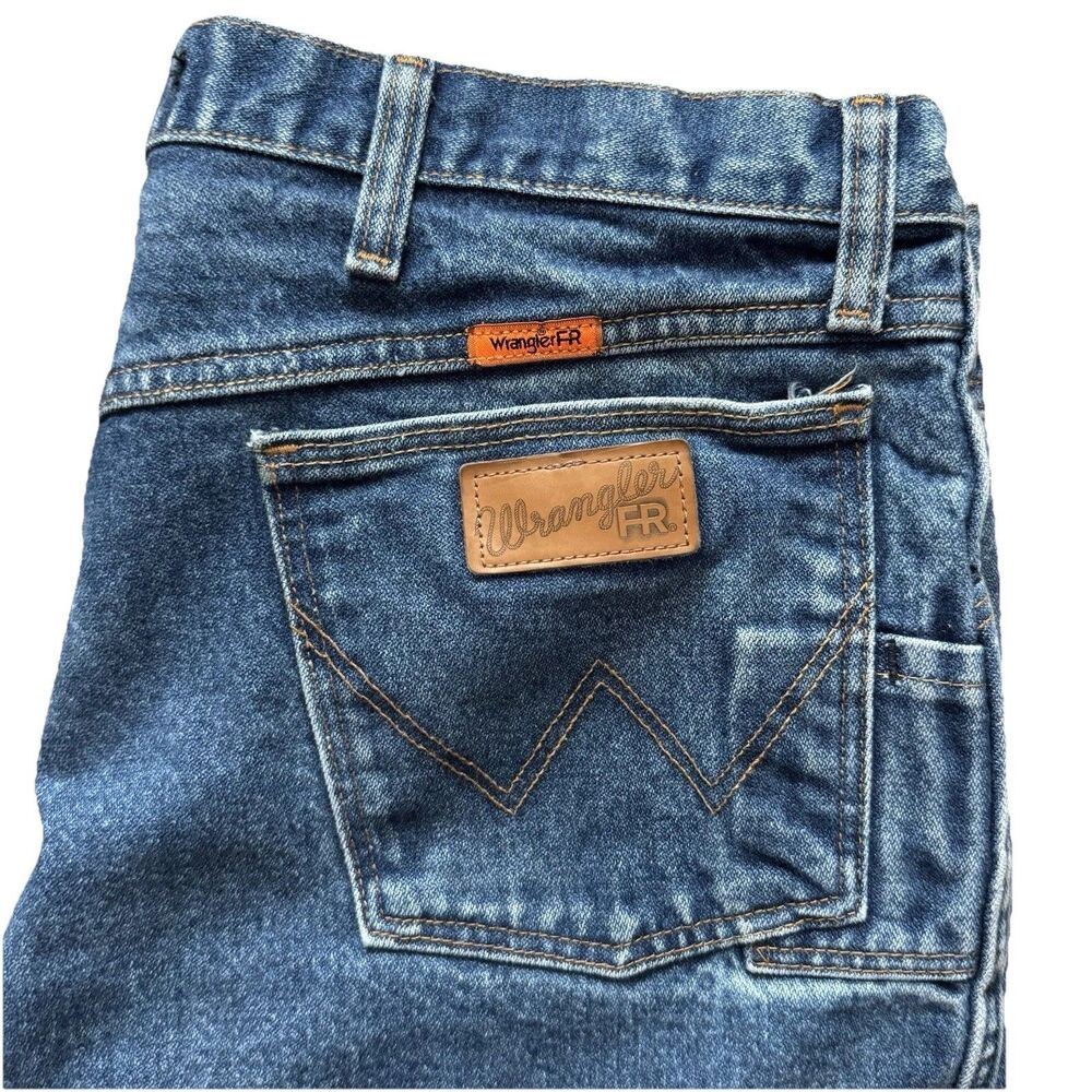 Wrangler FR 2112 Jeans 38x30 Relaxed Flame Resistant HRC2 NFPA Blue Workwear